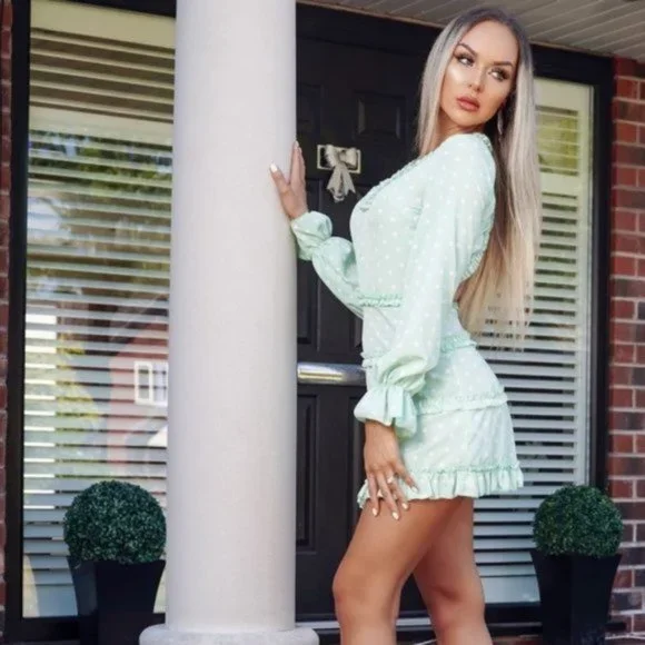 Green Polka Dot Long Sleeve V-Neck Open Back Backless Mini Dress - Picture 5 of 11